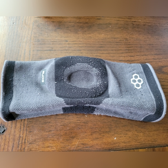 Rudis Accessories Rudis Wrestling Compression Knee Sleeve Size